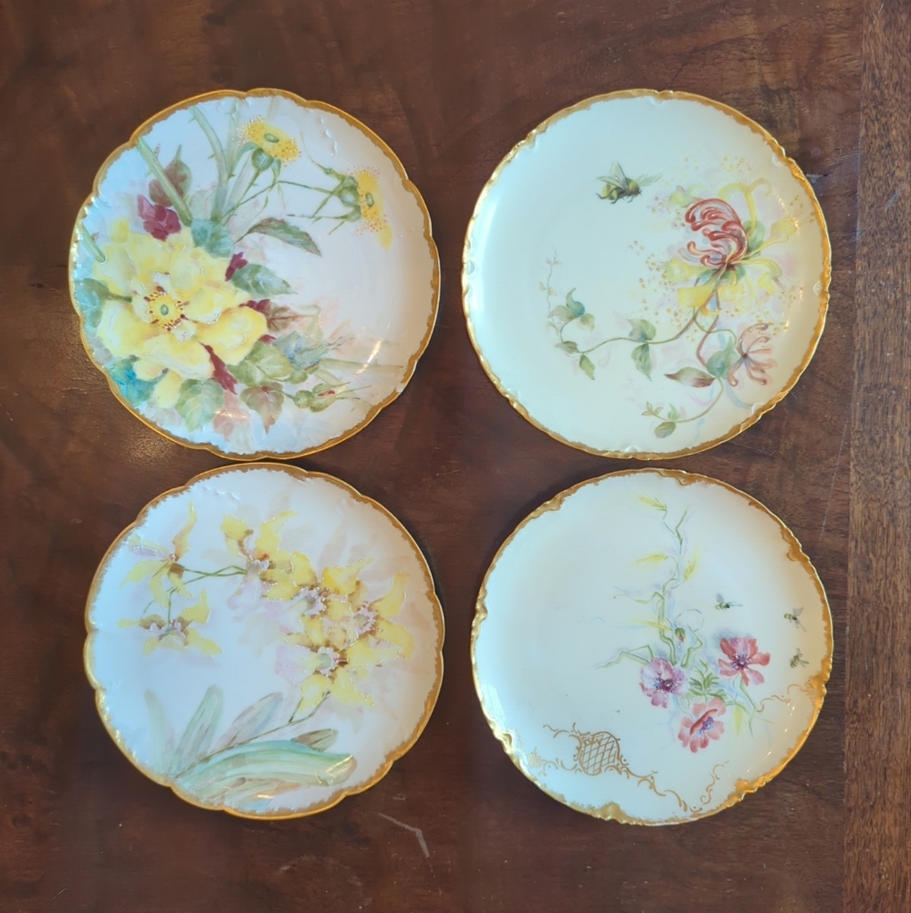 Set 4 Antique H&C France 8.5" hand painted decorative plates excellent condition